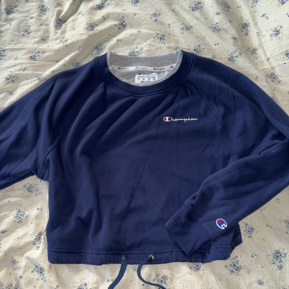 Champion Navy Blue Cropped Sweatshirt